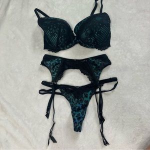 COPY - Ann Summers Leopard Thong Panty